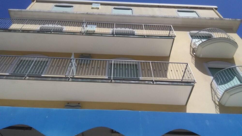 Hotel Marilonda ريميني المظهر الخارجي الصورة