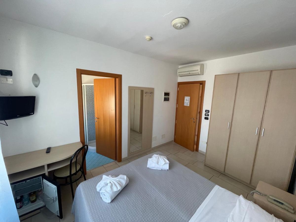 Hotel Marilonda ريميني الغرفة الصورة